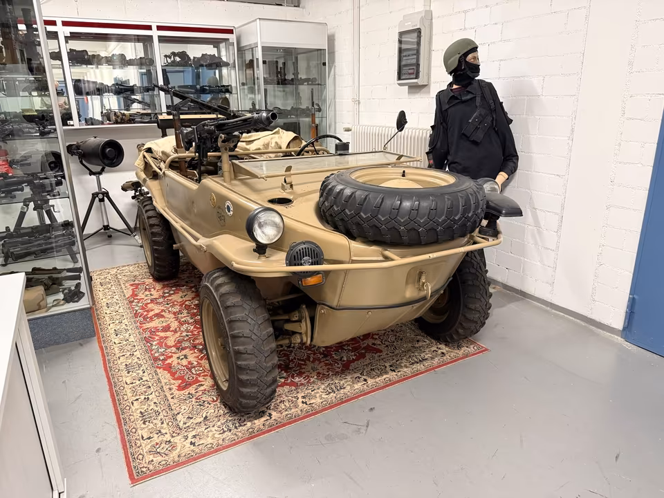 Schwimmwagen VW KDF 166